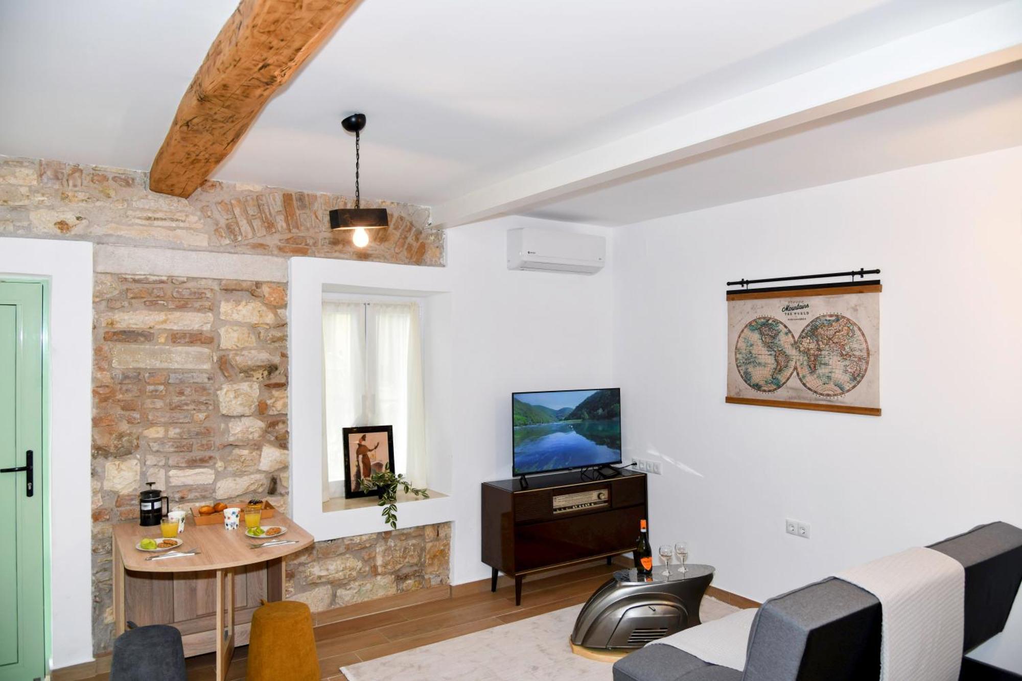Captain Theo'S Modern Apartment Maria Lefkími Kültér fotó